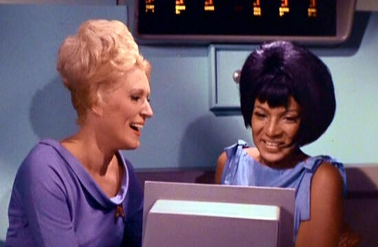 Nyota Uhura/Christine Chapel